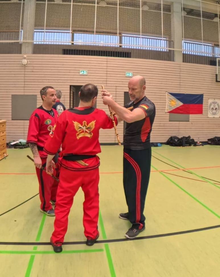 Doce Pares Techniktraining - Schlagwinkel